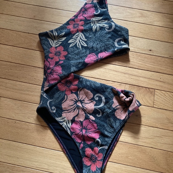 NWT Beach Riot One Piece Metallic Print Swimsuit Sz S - Picture 1 of 5